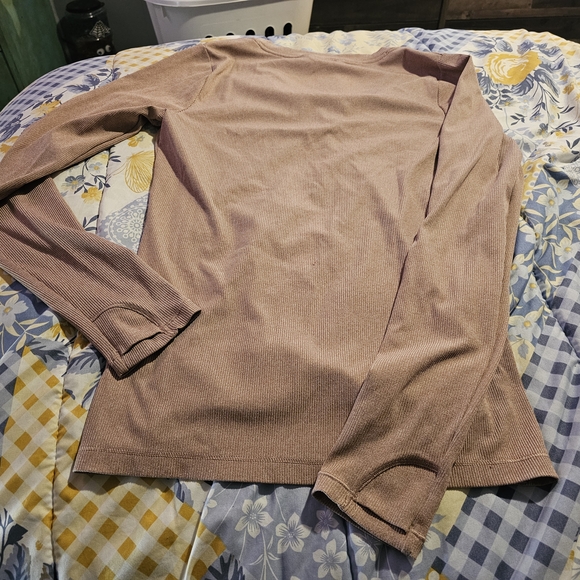 Athleta Dusty Pink V-Neck Long Sleeve Blouse - Picture 2 of 5